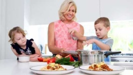 image of people_eating