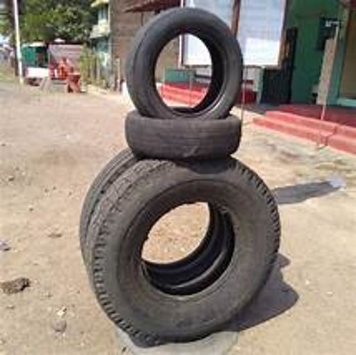 image of tire #15