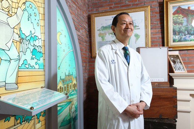 行醫者為何到處談死?罹癌醫師:生死兩相安,是我最有成就感的事