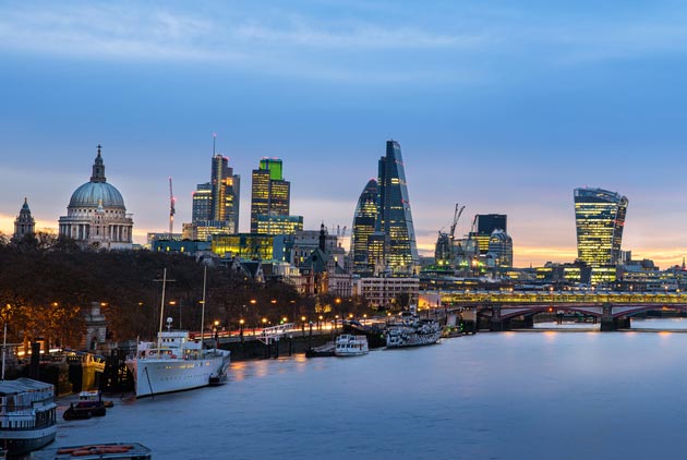 脫歐搞不定 英鎊可能下挫10%