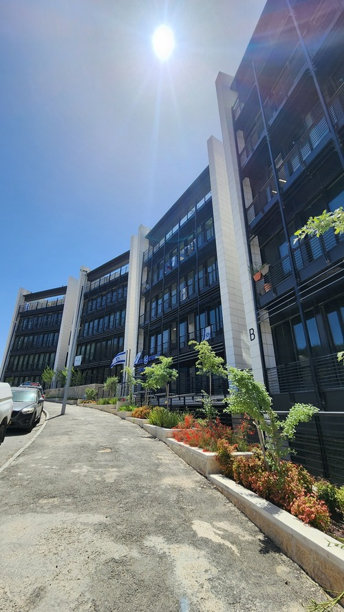 Project example logo