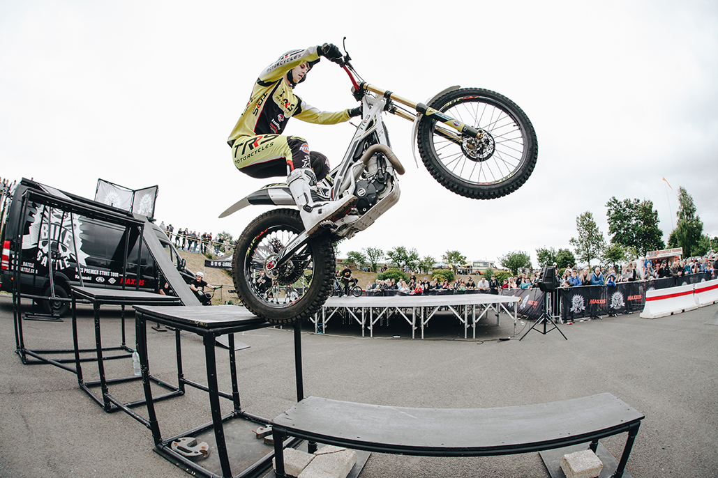 Bmx Record Holder To Perform At The International Dirt Bike Show