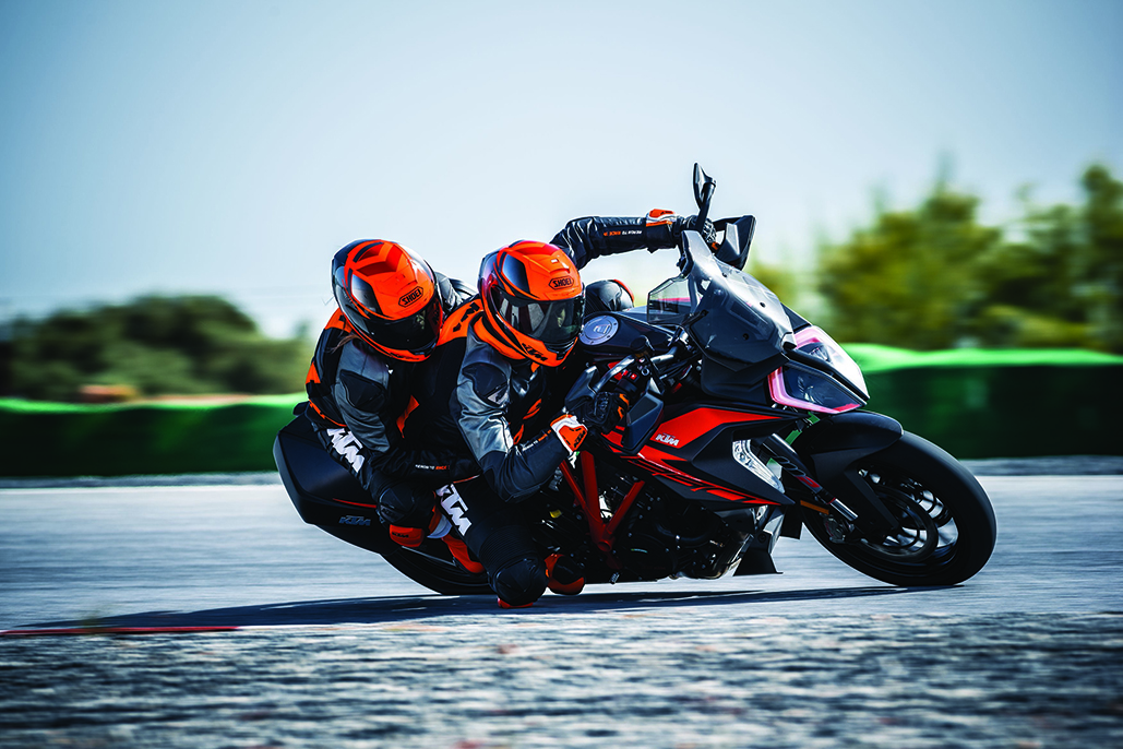 KTM1290 Super Duke GT: MY 2016-2018 Suspension Upgrade