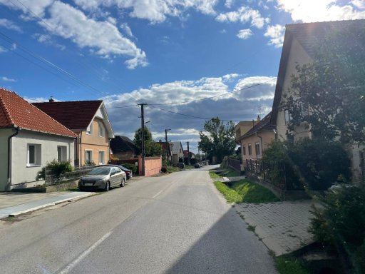 K minerálnímu pramenu Velčická kyselka