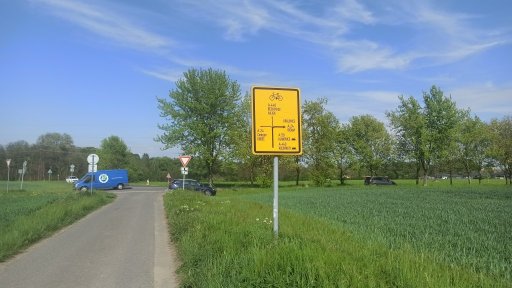 Uhřiněves - směr Královice