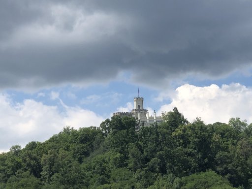 Z Hluboké nad Vltavou