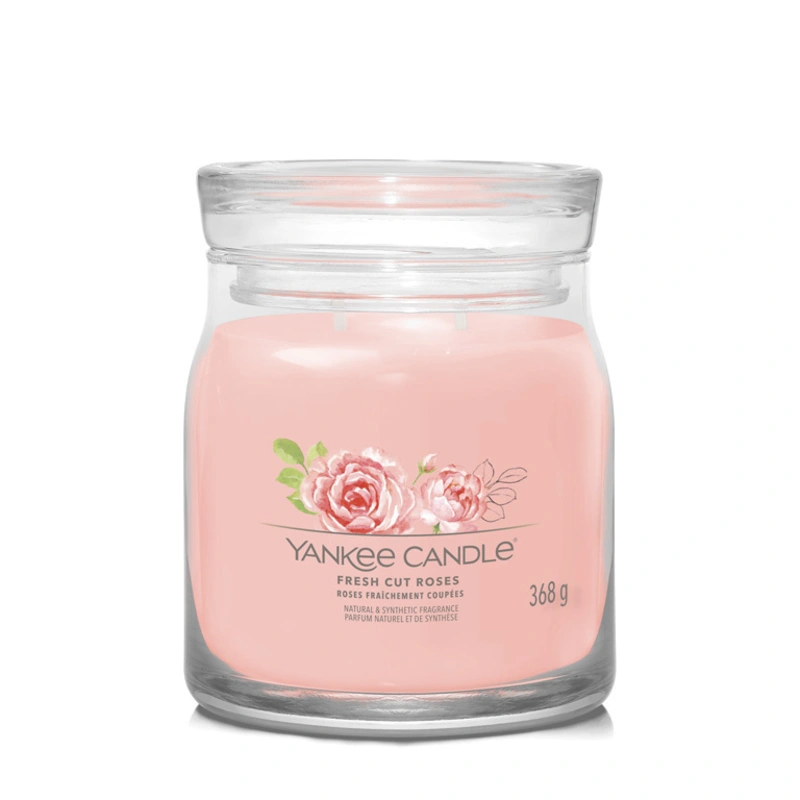 Yankee Candle Lumânare aromatică Signature sticlă medie Fresh Cut Roses 368 g