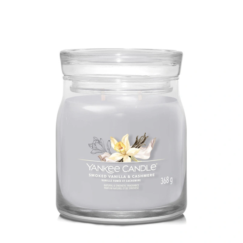 Yankee Candle Lumânare aromatică Signature sticlă medie Smoked Vanilla & Cashmere 368 g