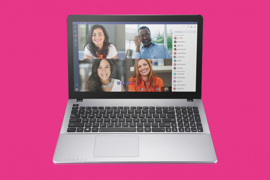 The image above shows a desktop view of Microsoft Teams with multiple participants in a conference call. Note the blurred background of some of the participants.