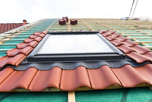 En Verticales Villarino ofrecemos un servicio profesional de reparación de tejados en Bilbao, cuidado y mantenimiento de tejados protegiéndolo de humedades