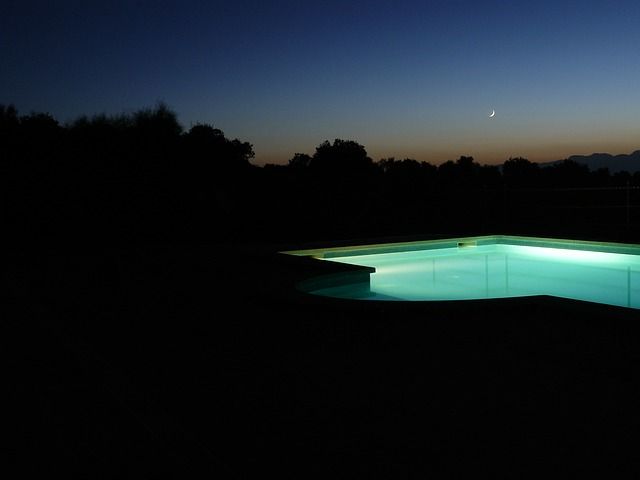 ¿Qué tipos de luces led podemos utilizar en nuestra piscina?