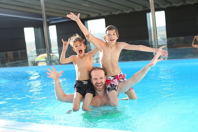 5 importantes cuestiones que debes valorar antes de empezar la construcción de una piscina