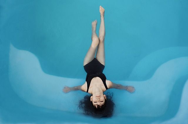 Principales ventajas de una piscina de poliéster