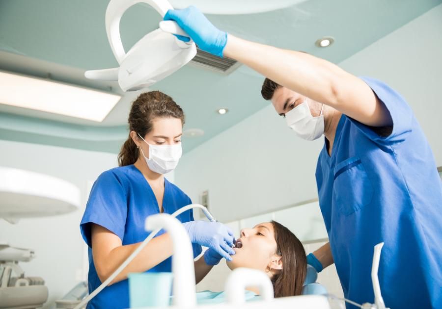 5 preguntas sobre los implantes dentales