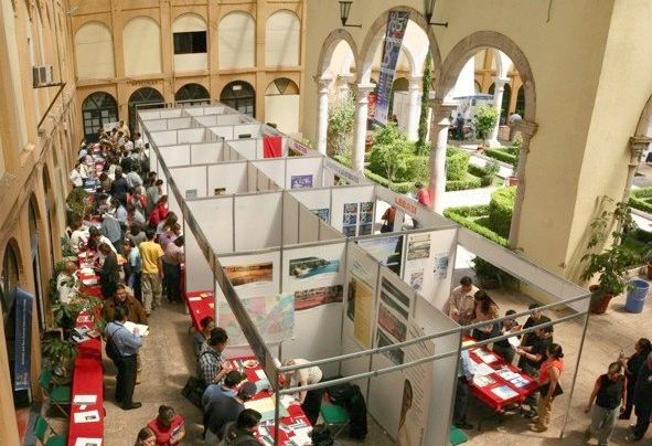 Participa con éxito en ferias y exposiciones