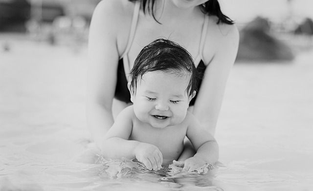 Beneficios de la natación para bebés