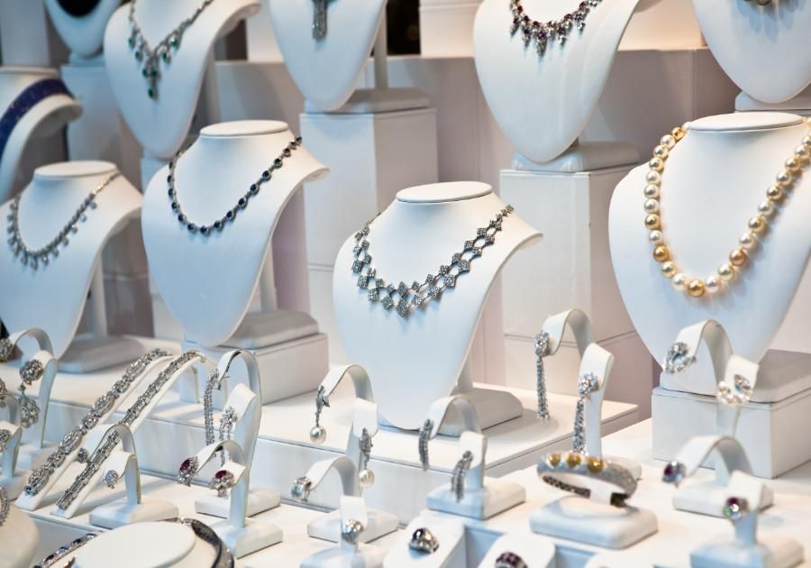 Joyas y relojes, regalos para acertar