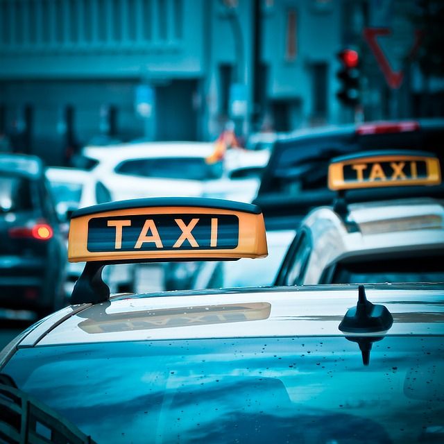 Razones por las que optar por el taxi como transporte al aeropuerto