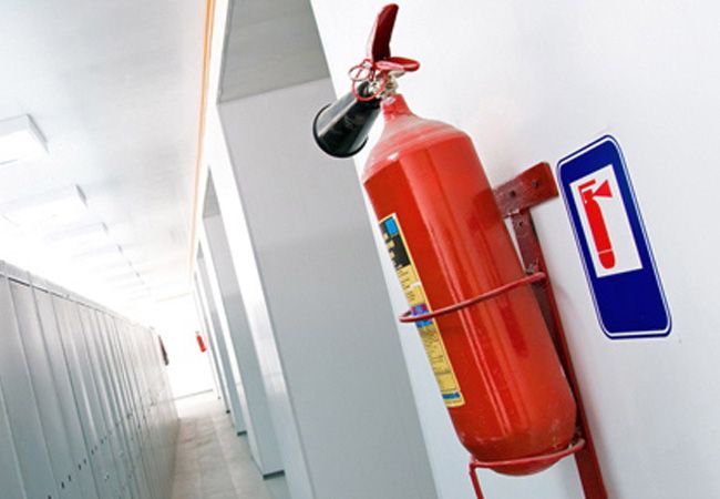 Todo sobre la vida útil de los extintores contra incendios