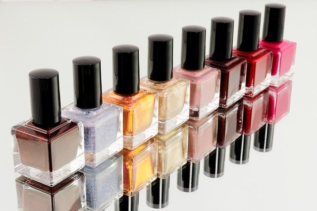 Esmalte que cambia de color con la temperatura