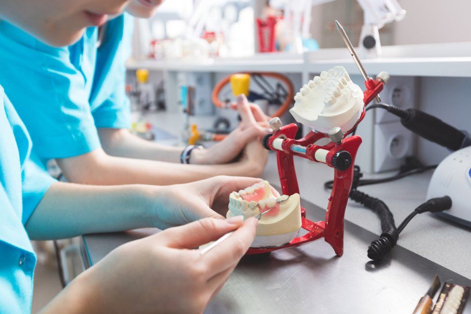 Curso de Laboratorio Dental: Dominio esencial de técnicas avanzadas
