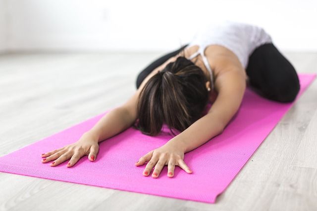 Las fases de un entrenamiento de yoga