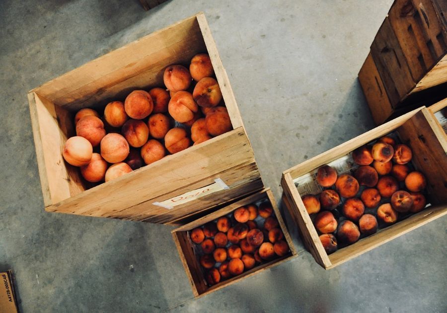 Los cajones de madera para mercancías