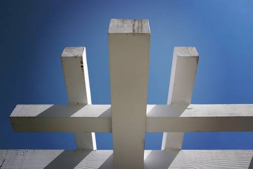 Los colores de toldos y pérgolas en 2023 que son tendencia