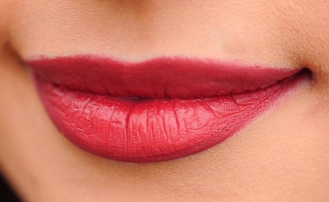 Cómo emplear el maquillaje en pacientes oncológicos
