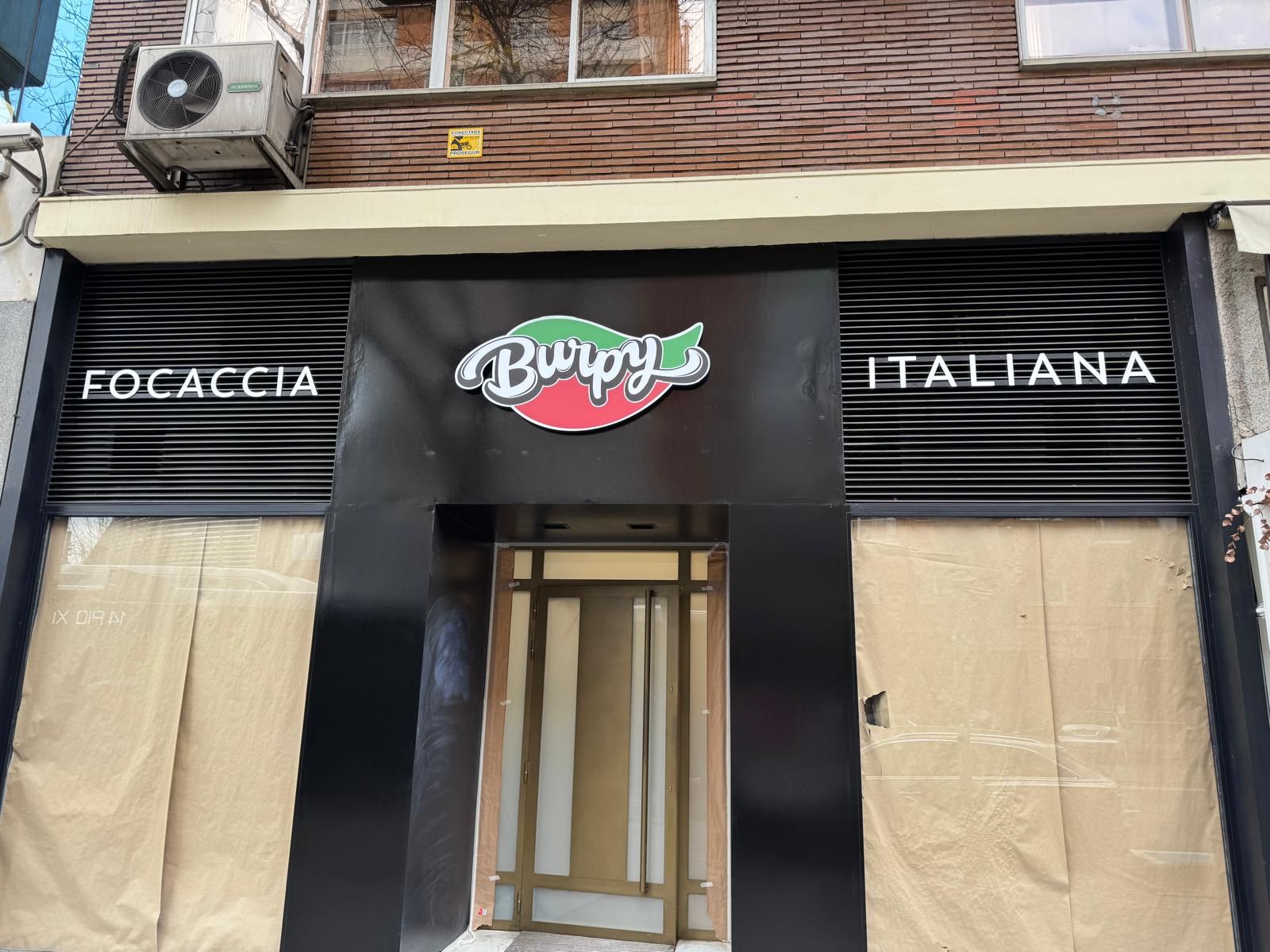 Fábrica de rótulos luminosos en Madrid