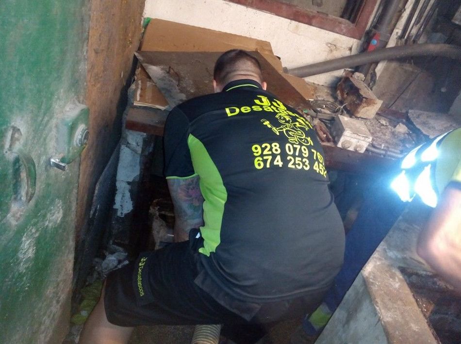 928 079 767 / 674 253 452. Desatascos en Las Palmas. Empresa de desatascos urgente 24 horas
