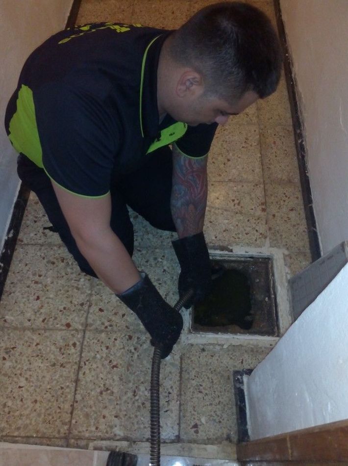 928 079 / 674 253 452. Empresa de desatascos 24 horas urgentes urgente en Guia, Gáldar, Agaete. Desatascos Gran Canaria.