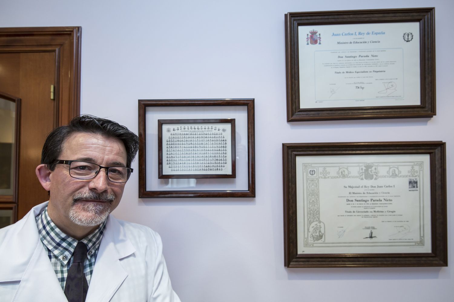 Doctor Santiago Parada Nieto, especialista en psiquiatría