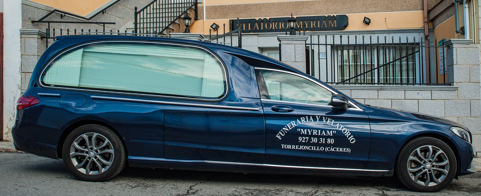 Coche fúnebre en Torrejoncillo