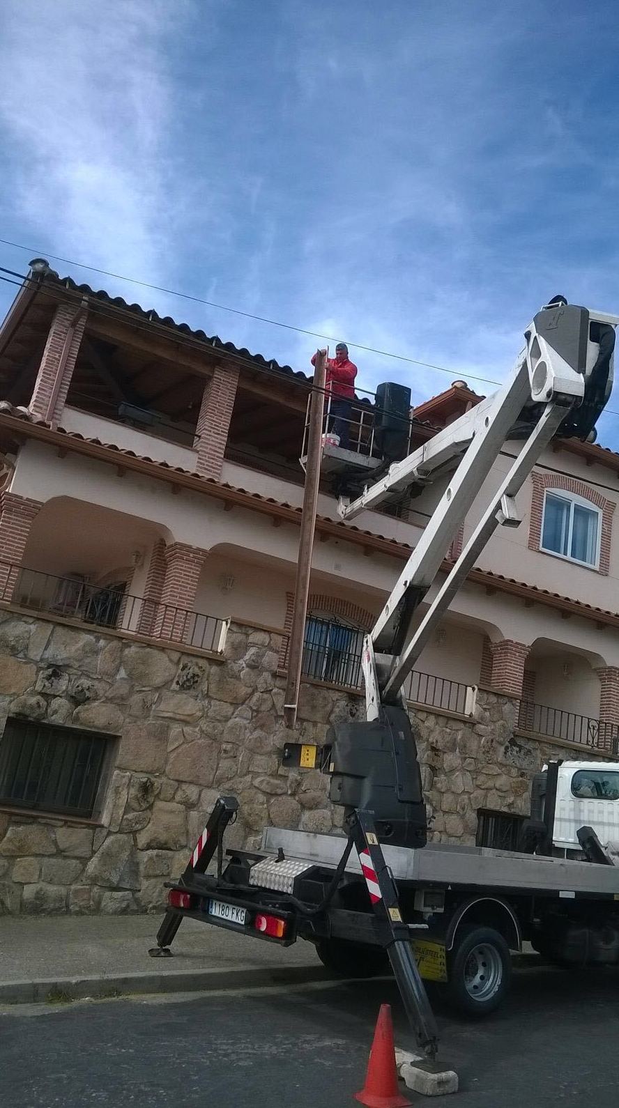 Instalación de canalones en Guadalajara | Alcarria Pluviales Canalones