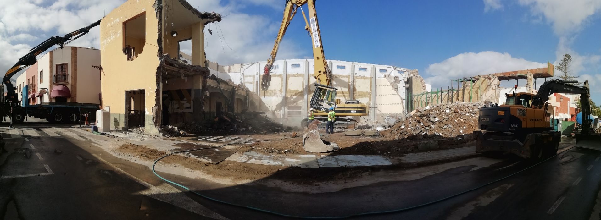 Demolición de edificios en Tenerife