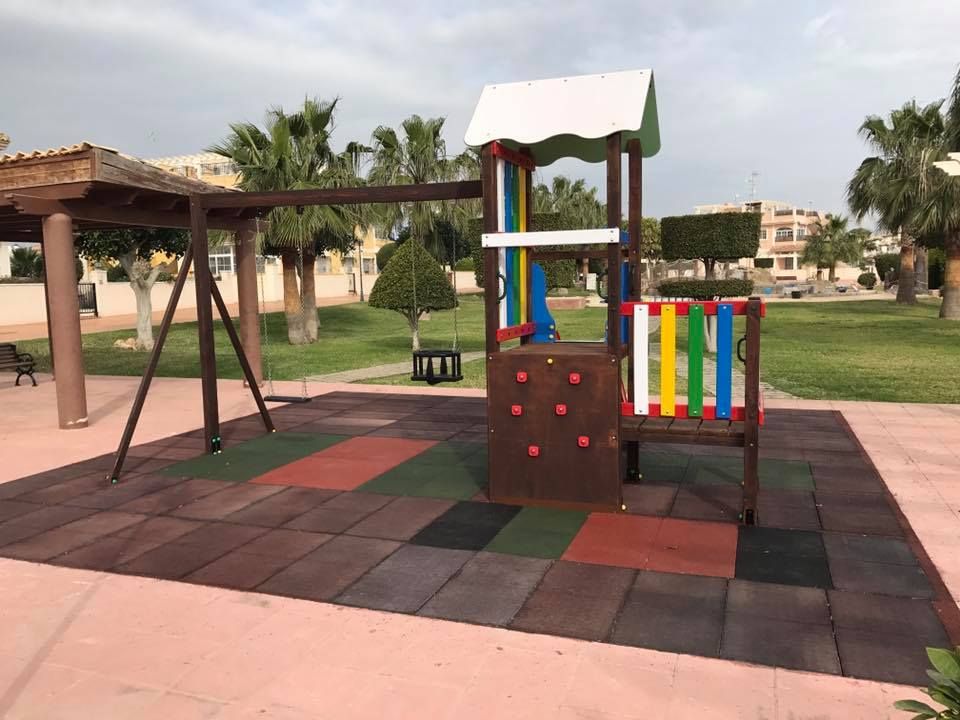 Equipamiento para parques infantiles en Murcias