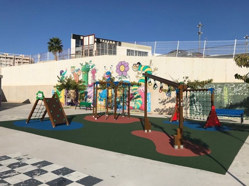 Parques Infantiles , Flama Levante