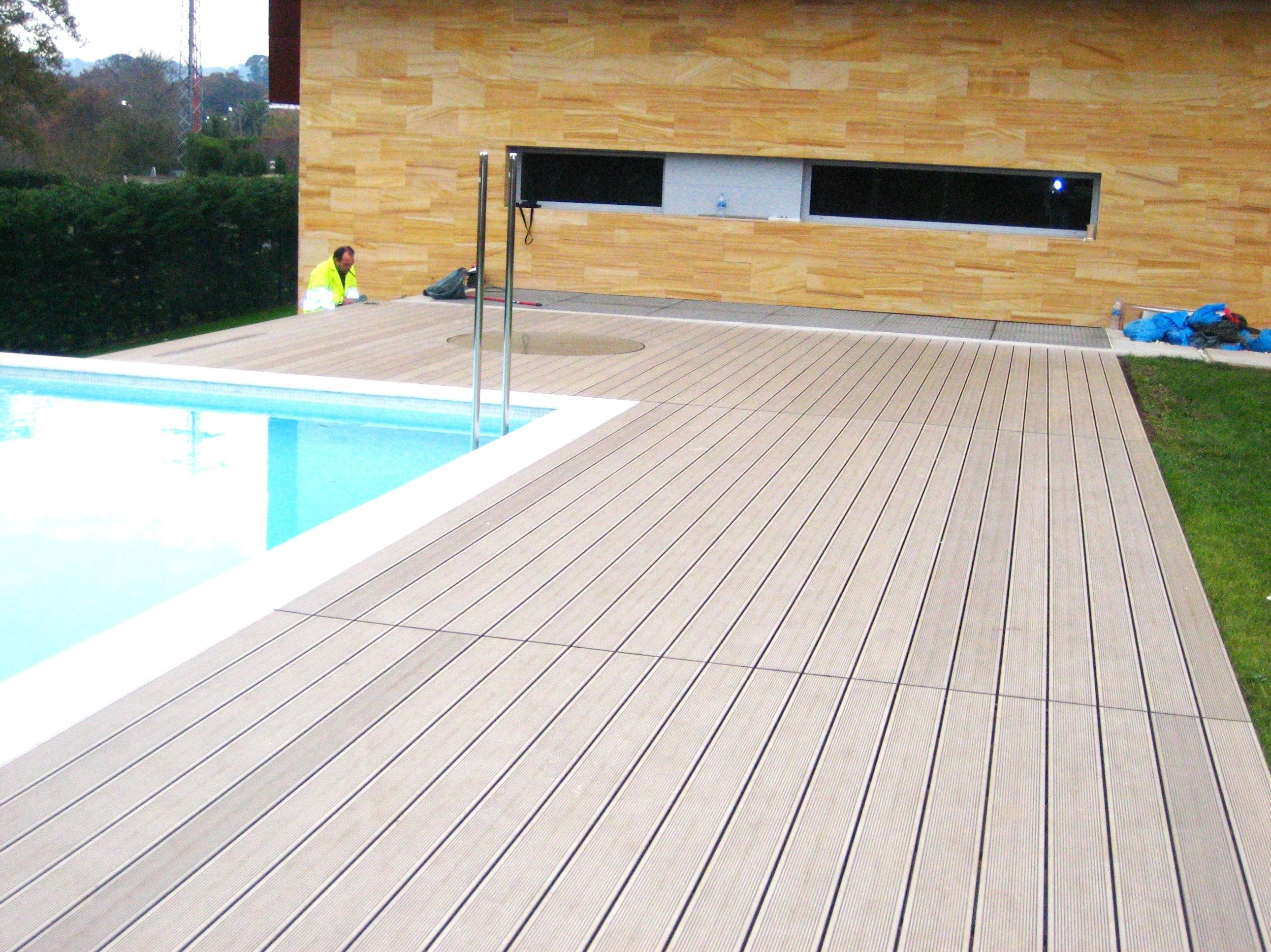 tarima PARA PISCINA chalet EN GIJON