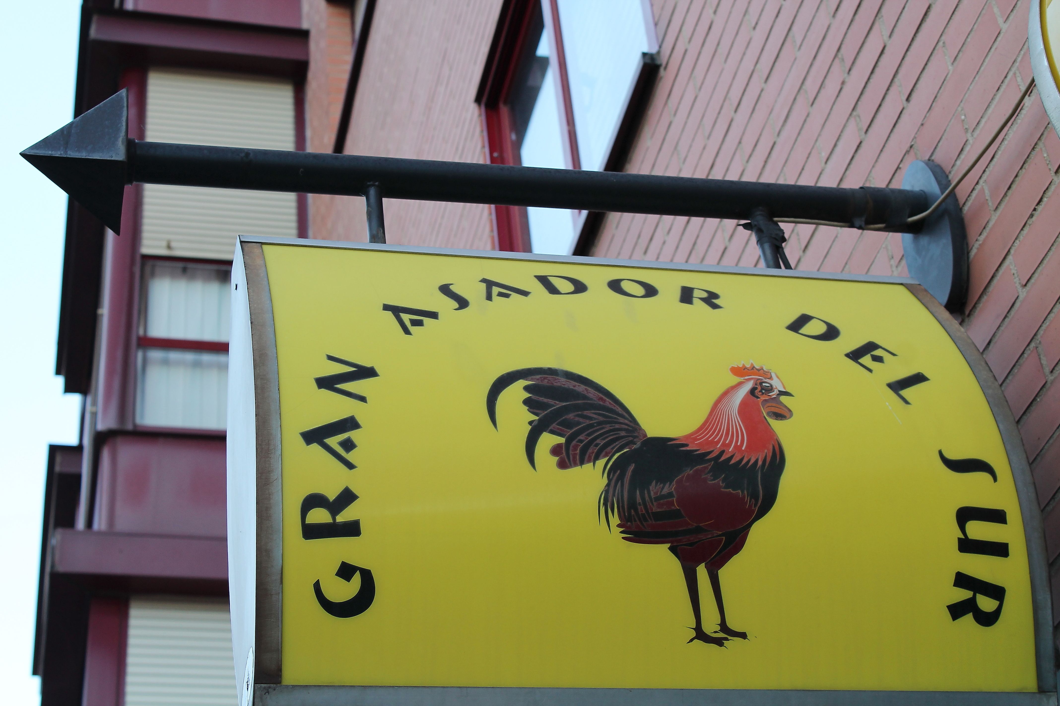 Asador de pollos en Usera, Madrid