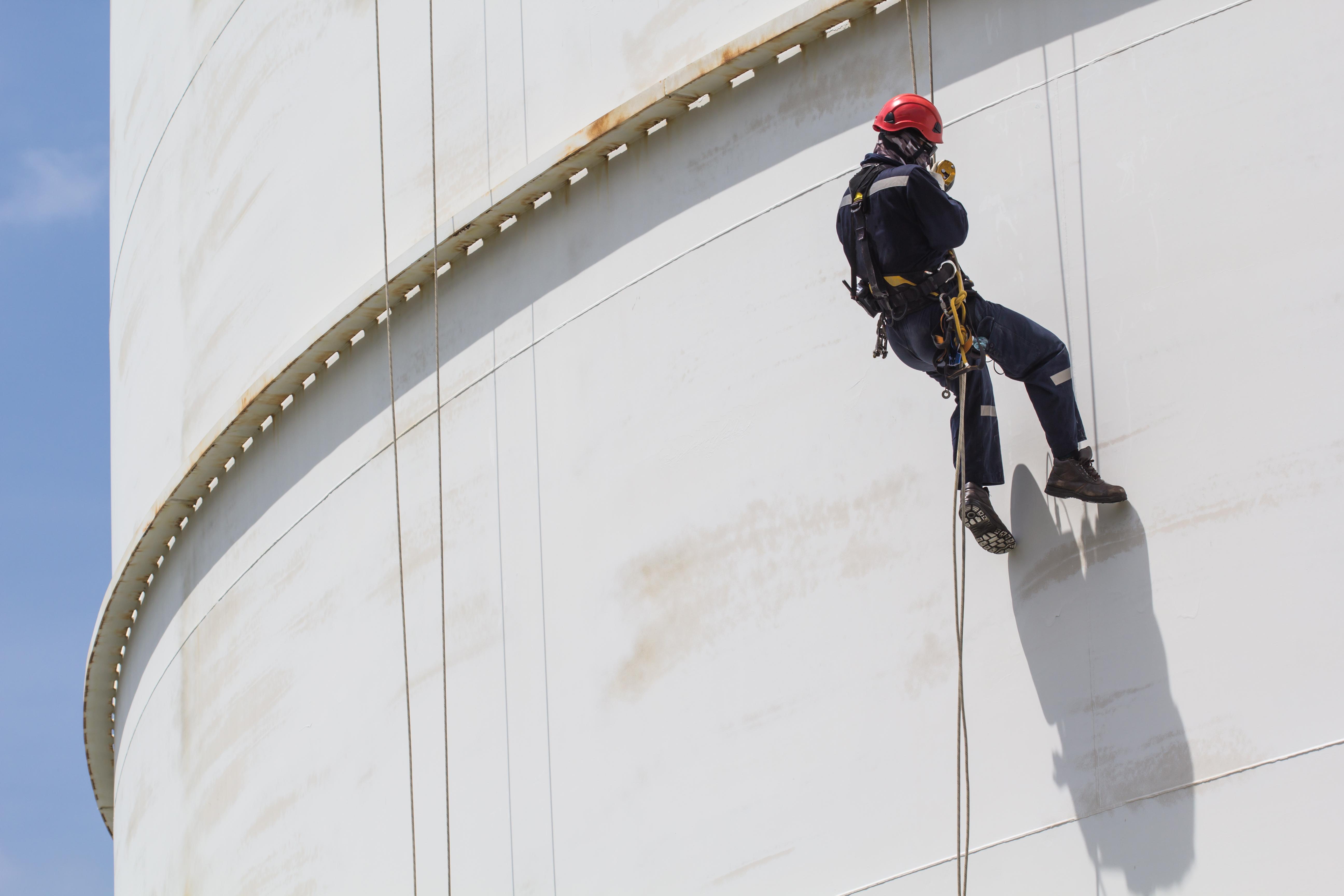 Trabajos en altura en edificios en Ceuta