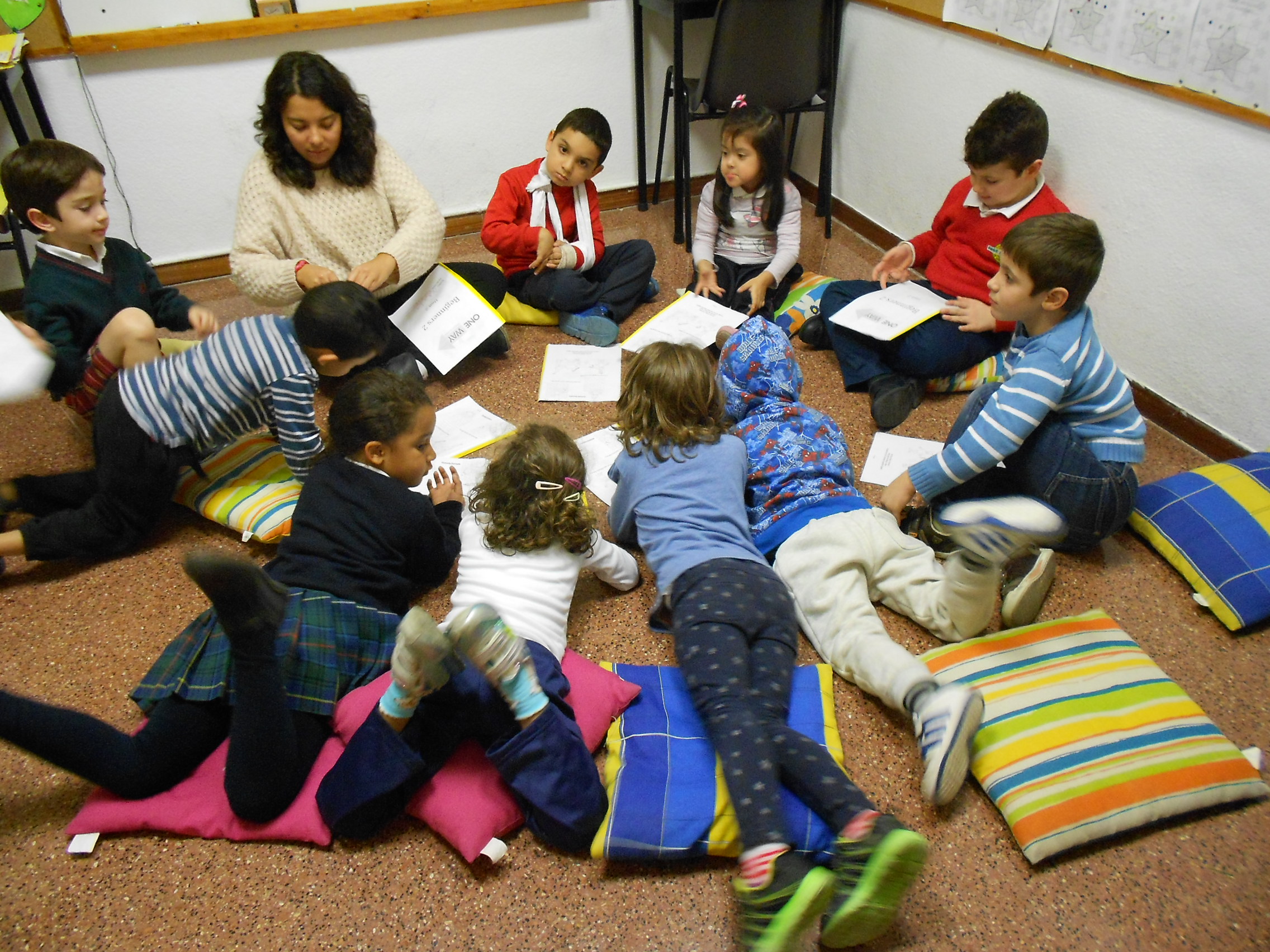 Los alumnos aprendiendo mediante juegos