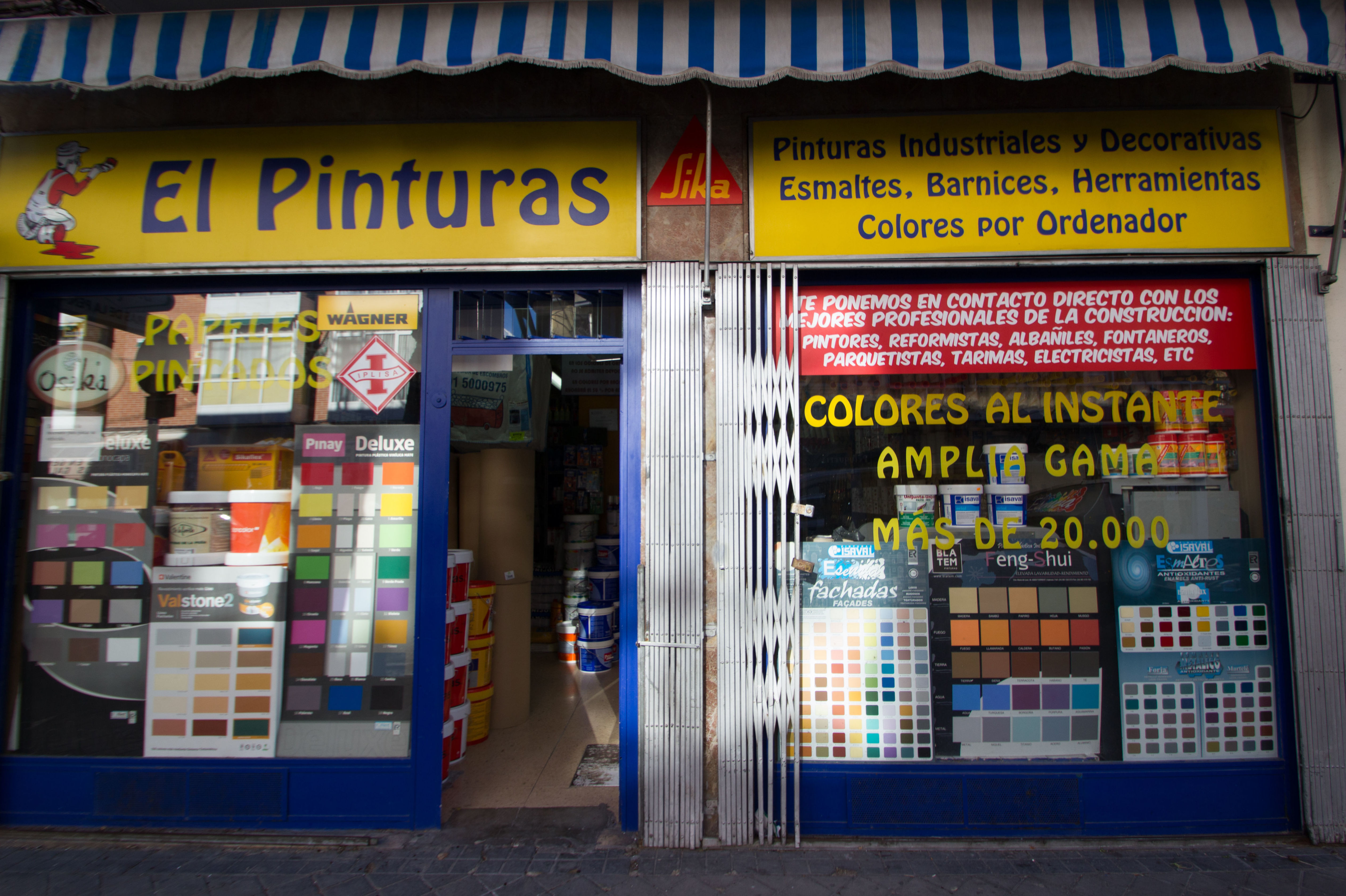 Tienda especializada en todo tipo de pinturas decorativas, barnices y material para pintar.