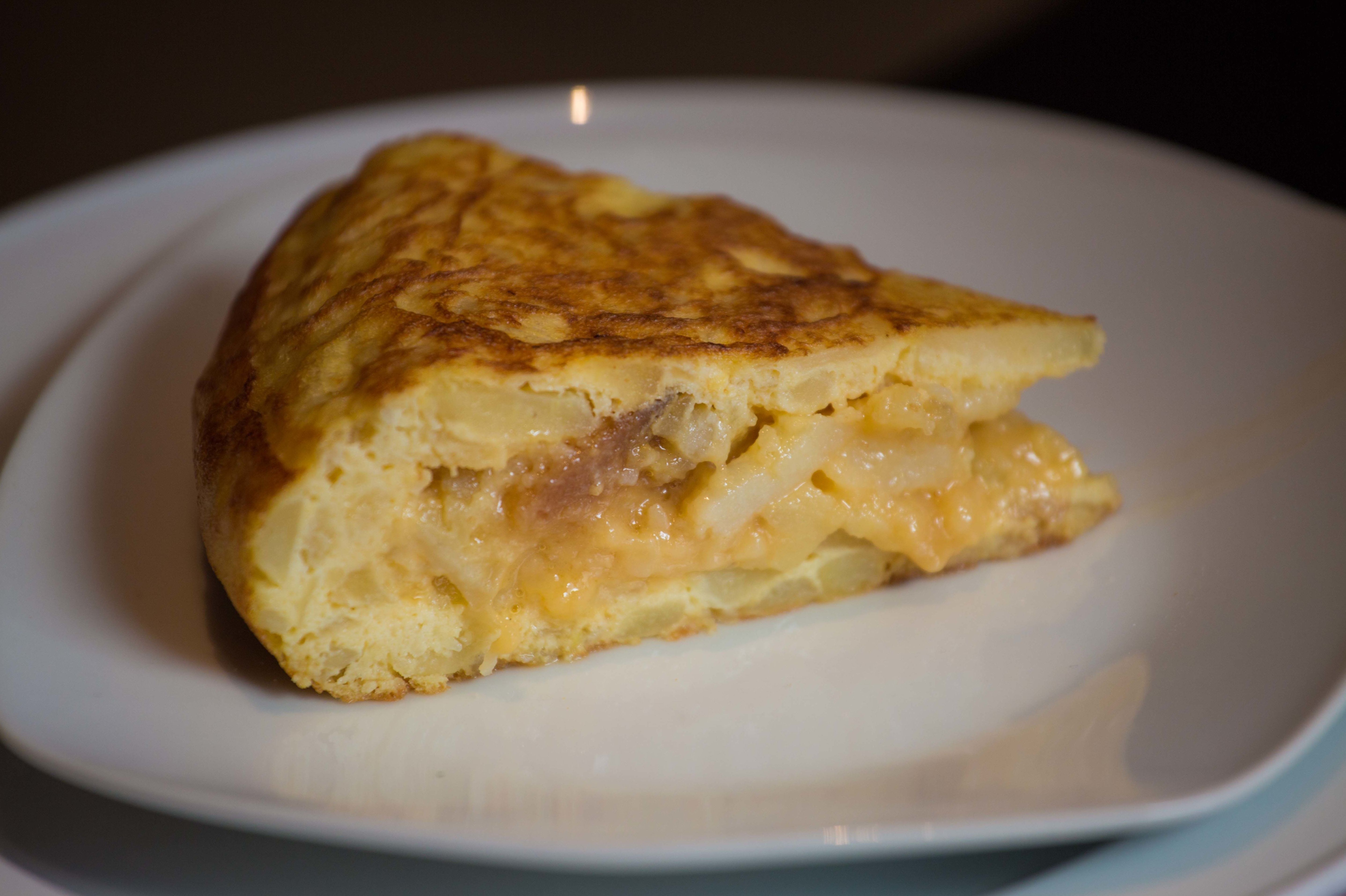 Pincho de tortilla de patata con cebolla