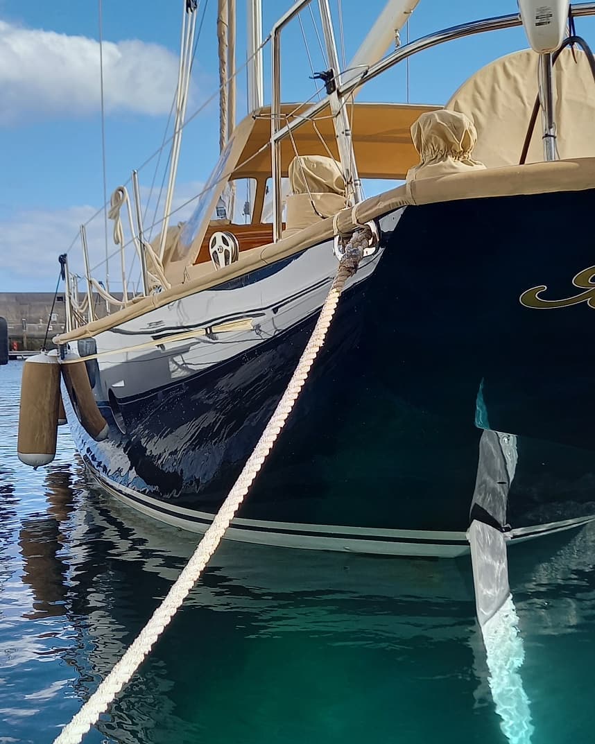 Experiencia en alquiler de barcos con patrón en Lanzarote