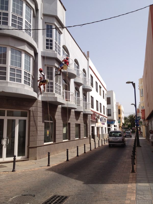 Rehabilitación de fachada (FUERTEVENTURA)