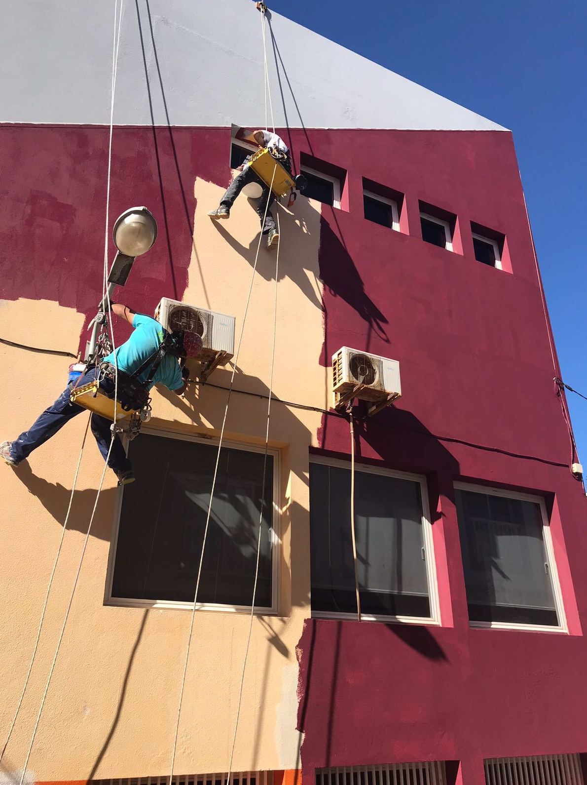 Rehabilitación y pintado de fachada.(Biblioteca de Puerto del Rosario, Fuerteventura)