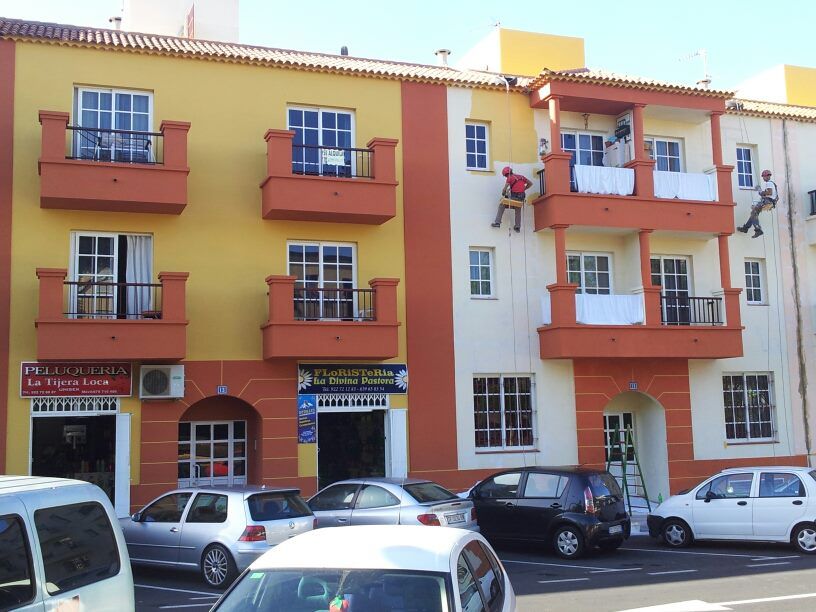 Rehabilitación de fachada la camella (ARONA-TENERIFE)