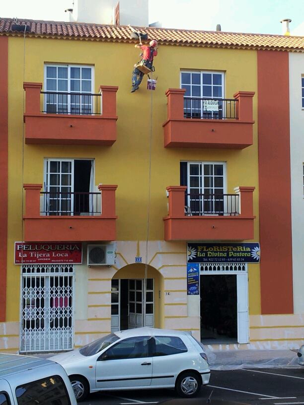 Rehabilitación de fachada la camella (ARONA-TENERIFE)