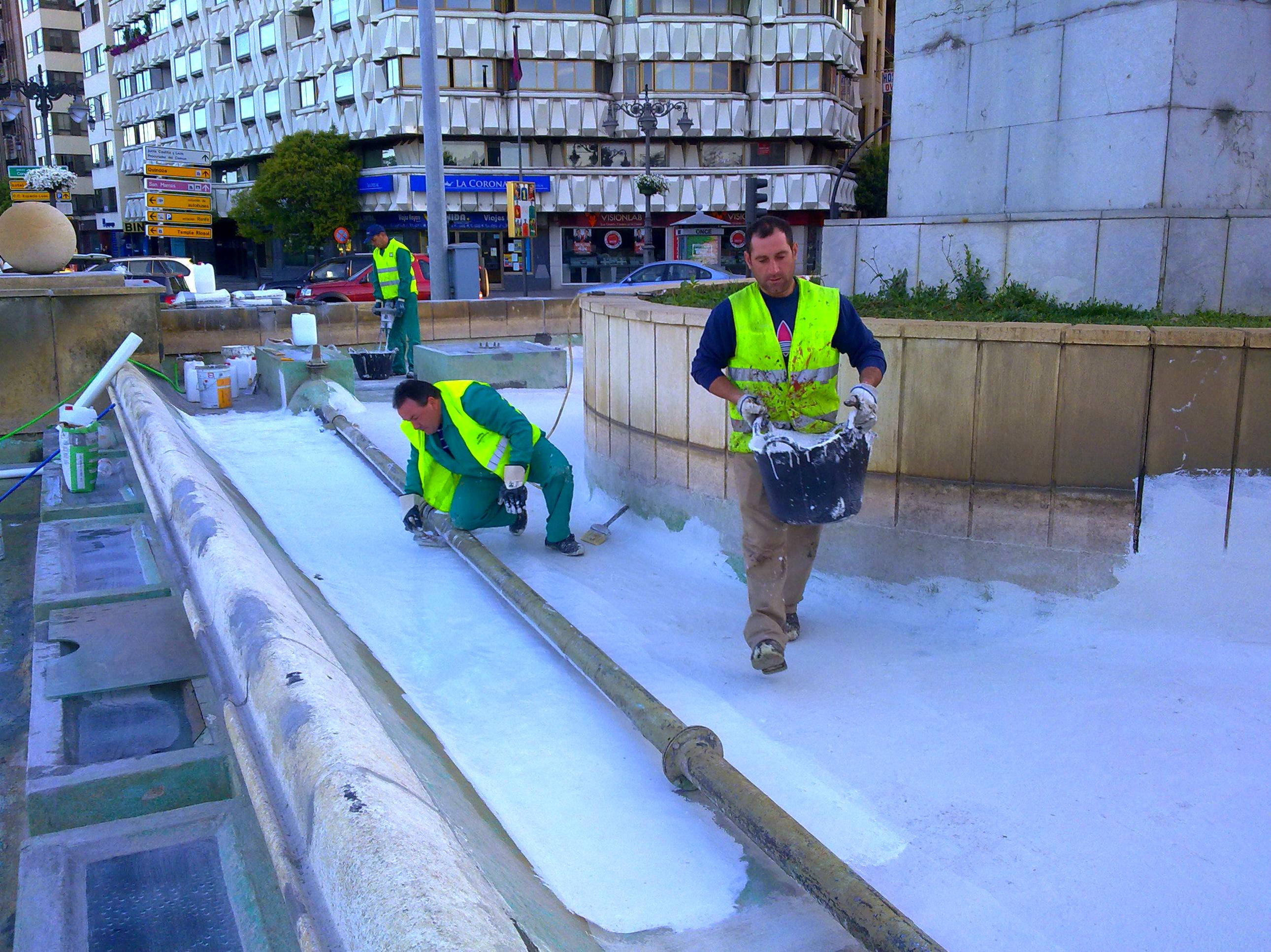 Reparación e impermeabilización de la fuente de la Glorieta de Guzmán El Bueno en León